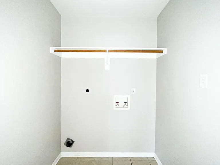 1213 Cinch Dr — Photo 10