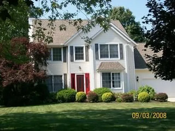 5562 Grace Dr, Mentor, OH 44060