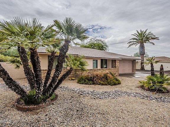 3rd image of 13127 W BLUE BONNET Drive