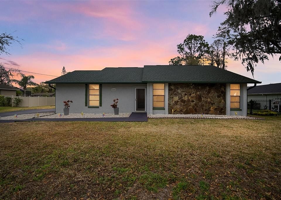 1st image of 3202 Pine Shadow Dr