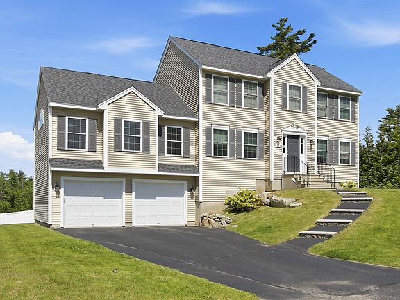 2nd image of 317 University Circle