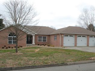 840 Catlett Rd, Sevierville, TN 37862