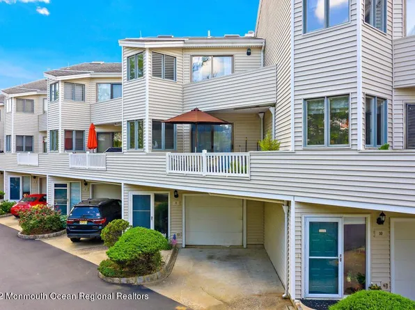 8 Seawinds Way, Long Branch, NJ 07740