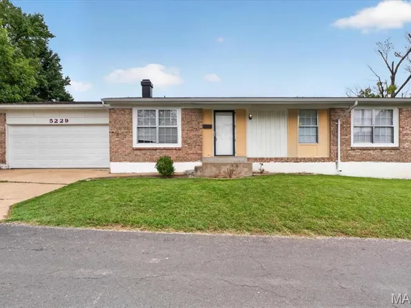5229 Lakewood Ave, Saint Louis, MO 63123