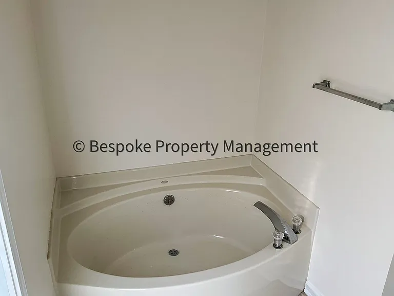 115 Woodmont Way — Photo 17