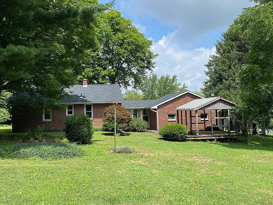2nd image of 135 Ellis Dr