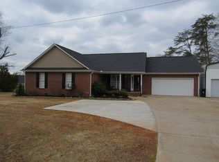 1053 Gibbs Rd, Wellford, SC 29385