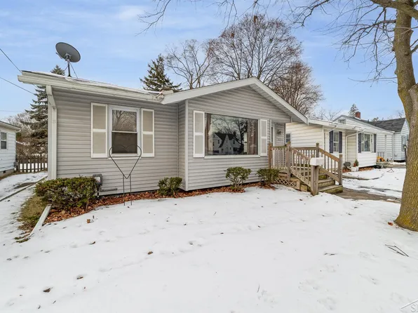 3329 Court St, Saginaw, MI 48602