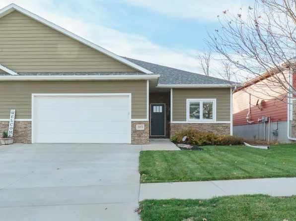 2953 Chestnut Ave, Sioux City, IA 51104