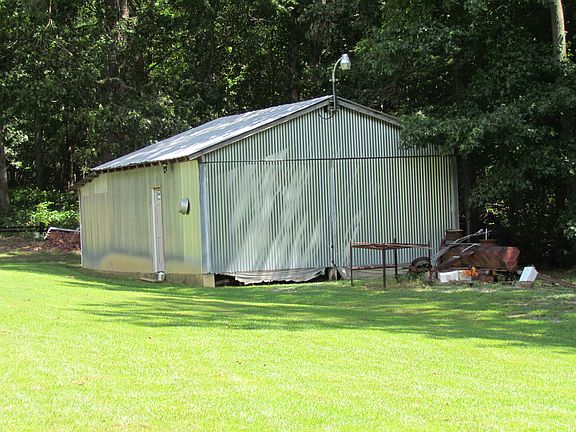 22 X 24 Workshop