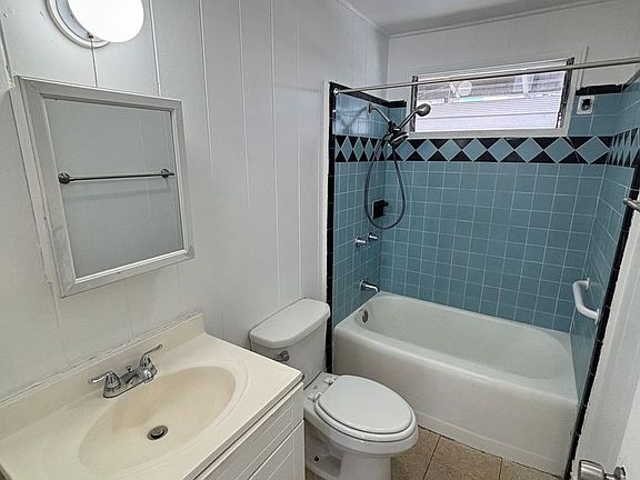 4th image of 522 Lauiki St #F
