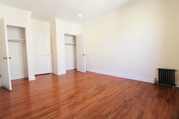 Rented by C2R Management LLC | media 10