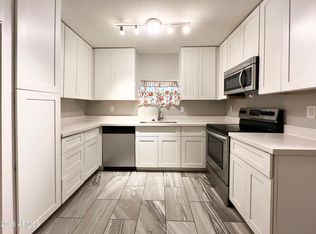 573 N Sirrine, Mesa, AZ 85201