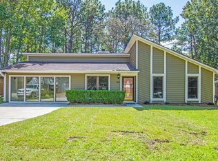 100 Peppertree Ln, North Charleston, SC 29420