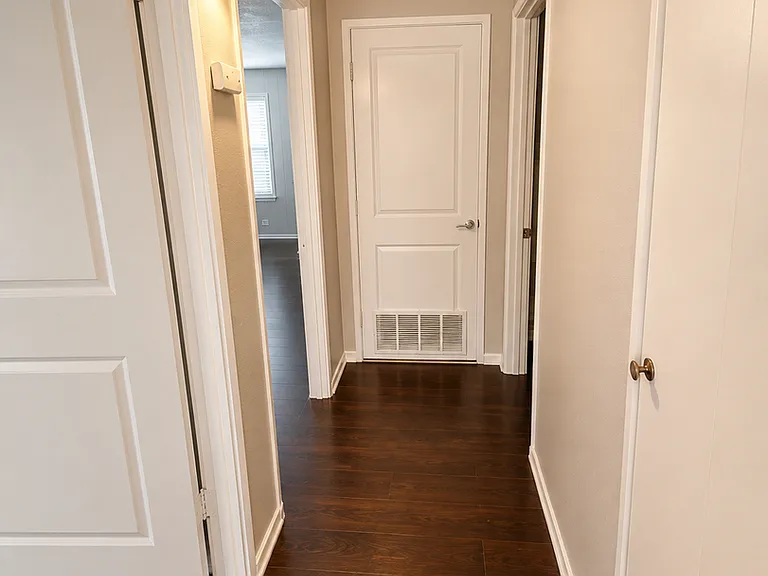 123 Harwood Dr — Photo 5