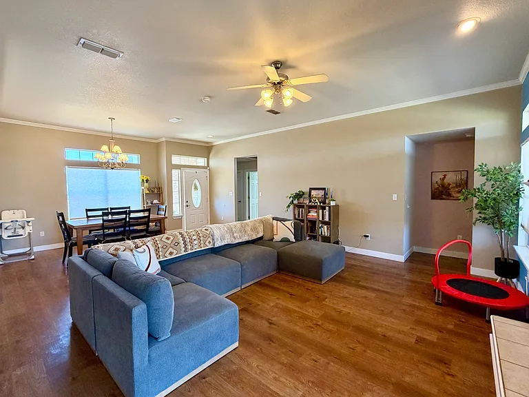 3816 Benjamin Davis Dr — Photo 5