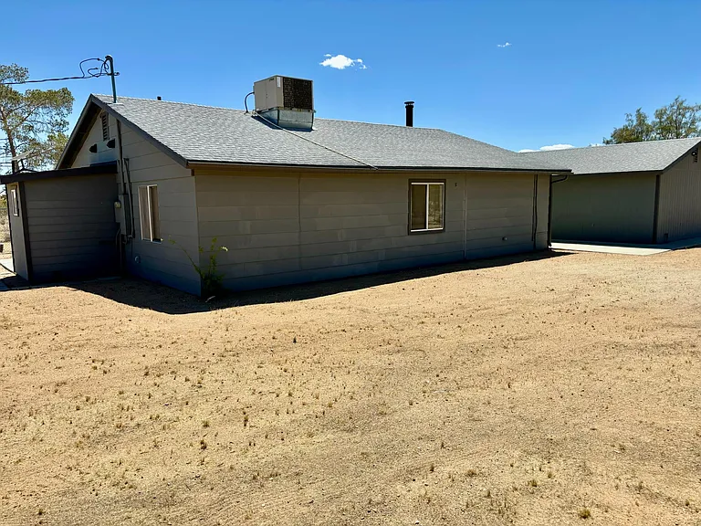 57623 Lone Tree Ln — Photo 23