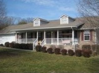 1334 Springview Cir, Seymour, TN 37865