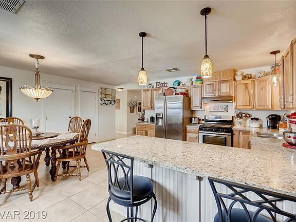 5th image of 623 Mosswood Dr