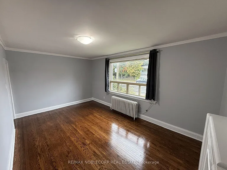 1377 Bayview Ave #1 — Photo 11