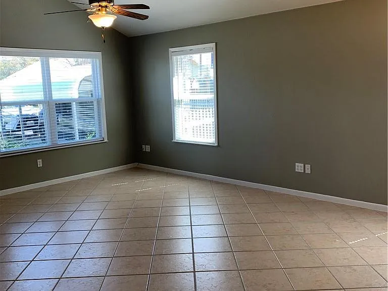 3415 Elija St — Photo 9