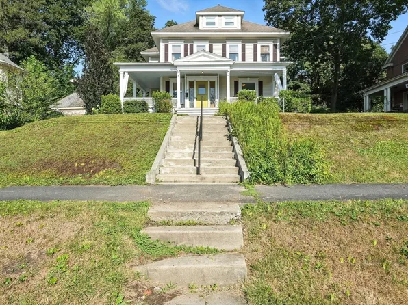 23 James St, Greenfield, MA 01301