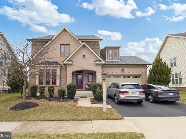 42447 Myan Gold Dr, Ashburn, VA 20148