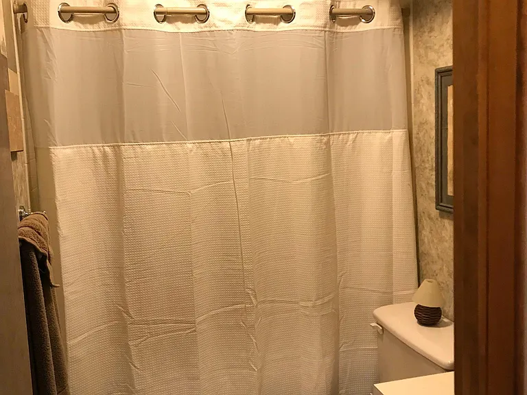 2nd bathroom