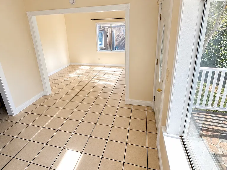 9622 Evers Ave — Photo 4