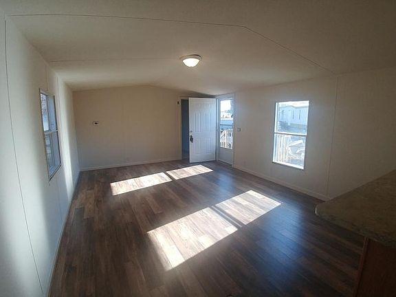 2nd image of 19 Lou Ln