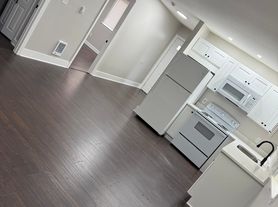 266 Wood Ave, Hyde Park, MA