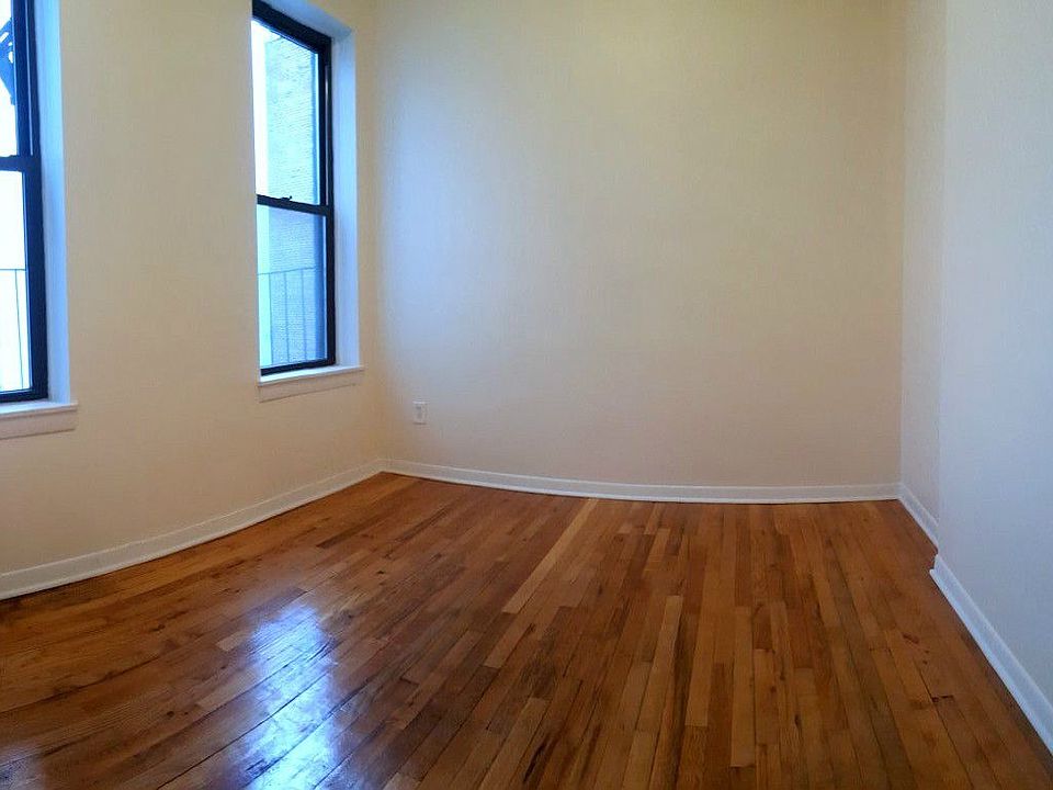 2nd image of 305 E 75th St APT 18
