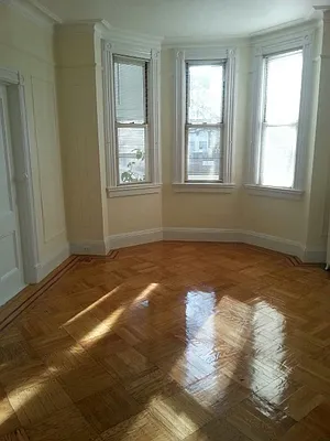 Rented by Velsor Realty | media 2