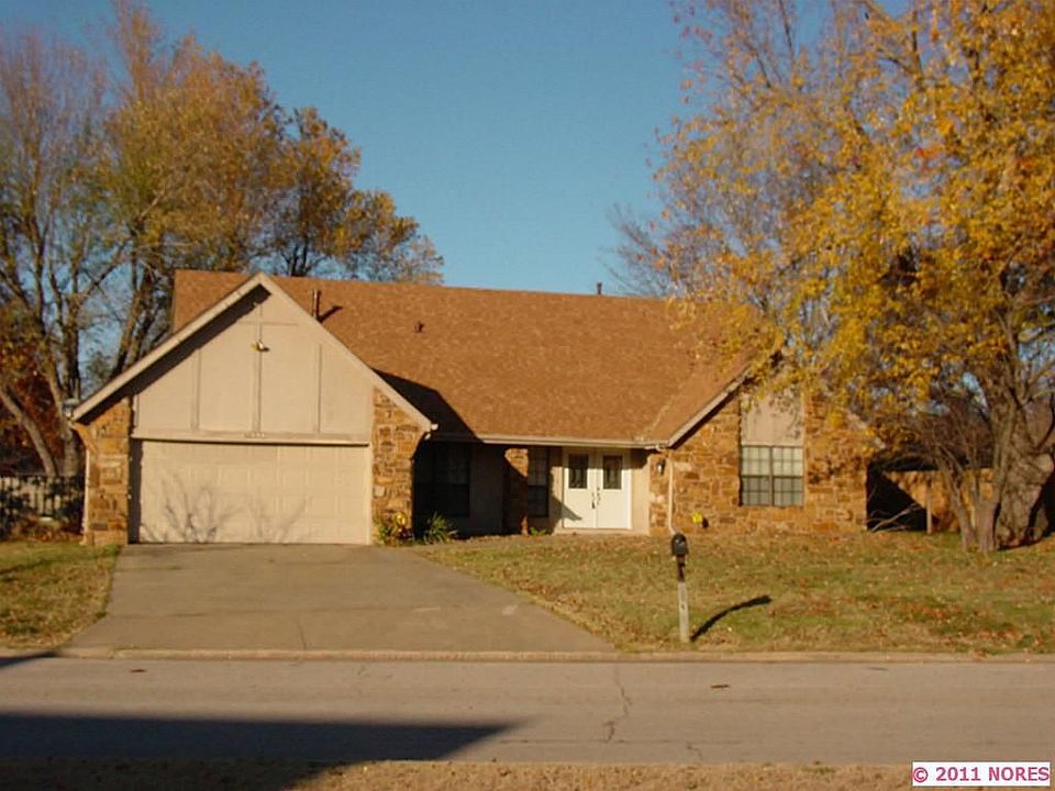 1st image of 7988 Pensacola Dr
