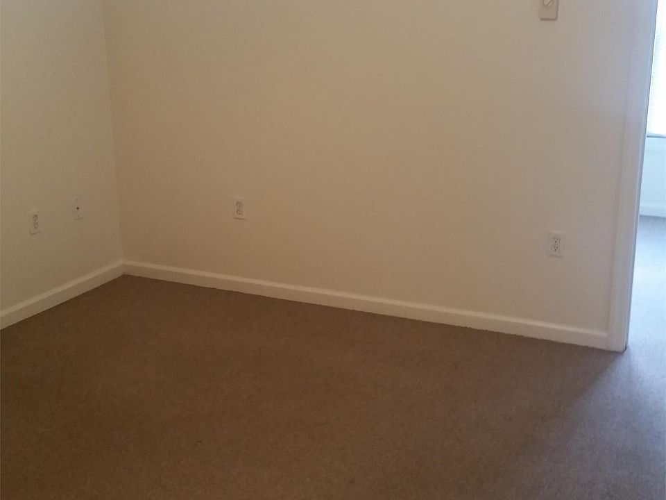 2nd image of 900 Willowdale Rd APT 210