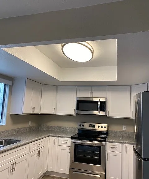 1418 Glenwood — Photo 18