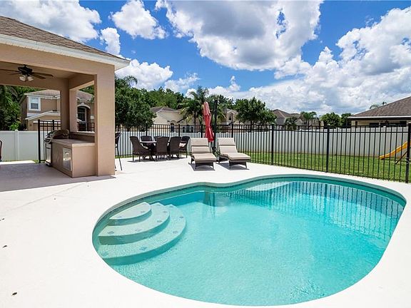 2nd image of 15358 Urbino Ln