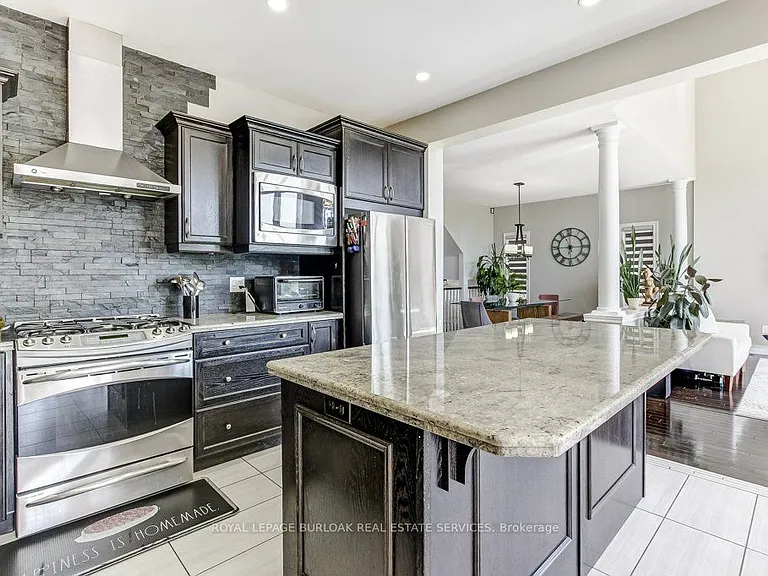 182 Fair St — Photo 14