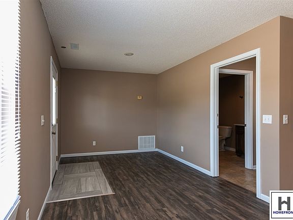 5th image of 901 Whitetail Ct