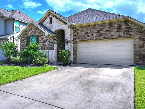 2nd image of 3044 Tawakoni Canyon Ln
