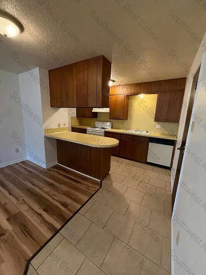1 bed, 1.0 bath, $750 — Photo 3
