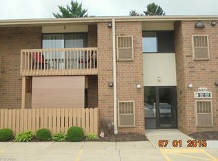 6375 Princeton Ct #I102, Parma Heights, OH 44130