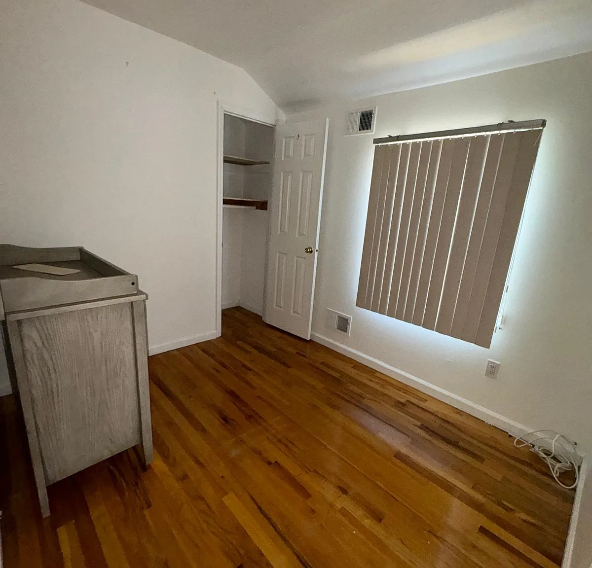 3 bed, 1400 sqft, $3,500 — Photo 3