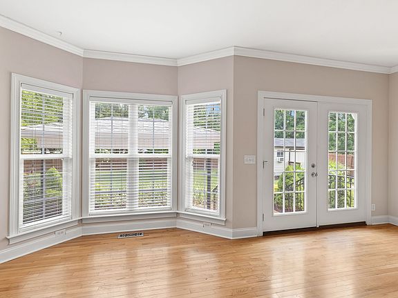4th image of 103 Cambria Dr