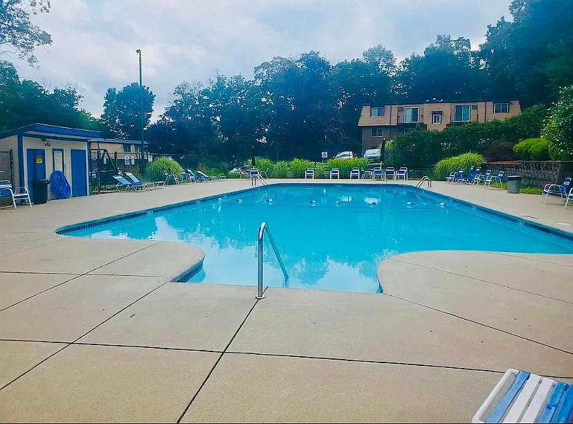 1st image of 3 Silvestri Cir Unit 12