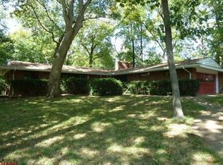 68 Kings Dr, Florissant, MO