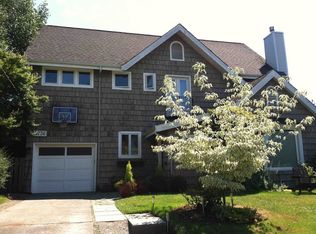 4736 46th Ave NE, Seattle, WA 98105