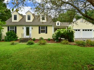 311 Jobs Hill Rd, Ellington, CT 06029