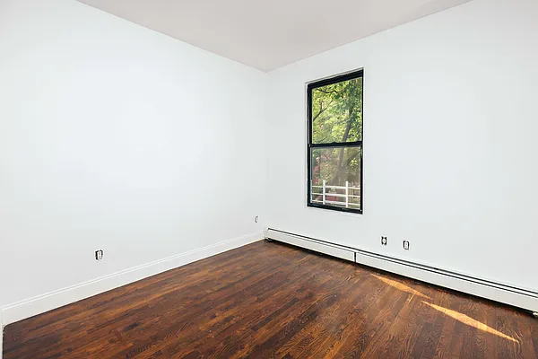 Rented by Nooklyn NYC LLC | media 47