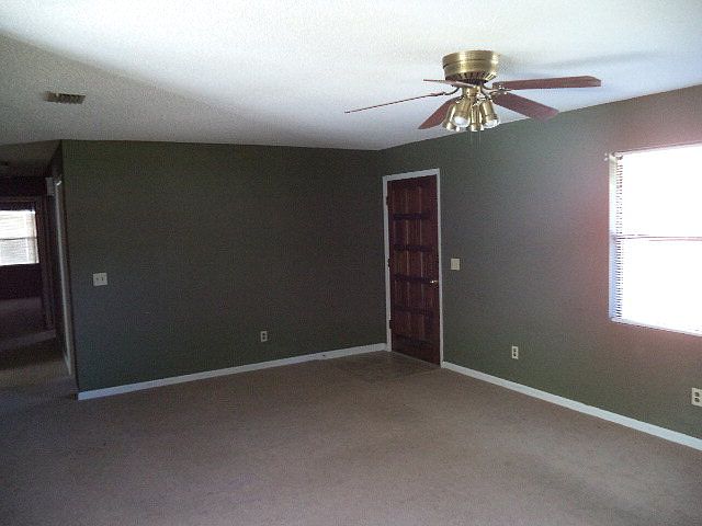2nd image of 602 Sherwood Dr
